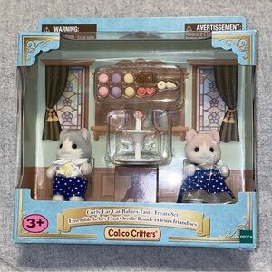 Calico Critters Curly Ear Cat Twins Playset - Blue and White
